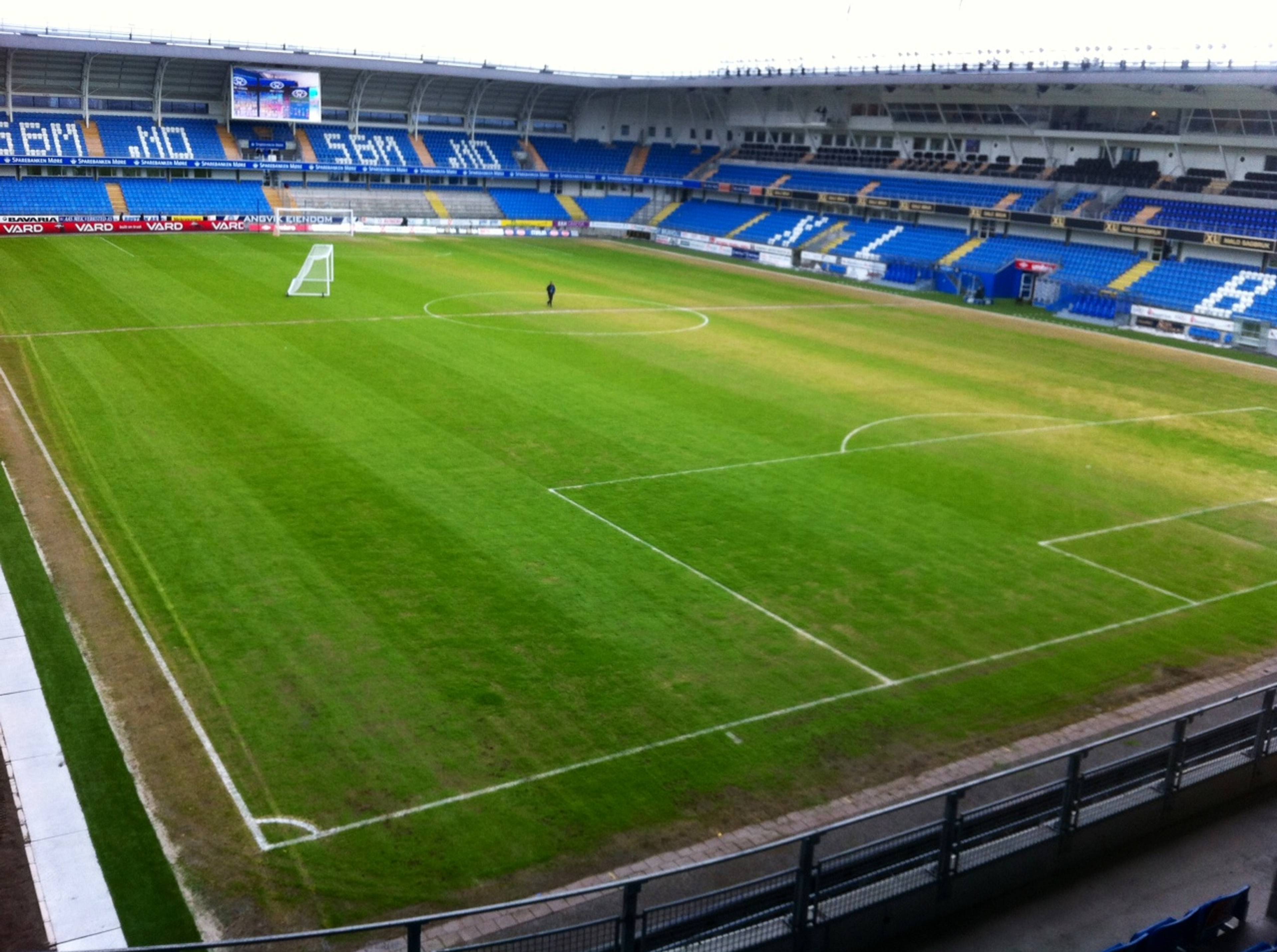 Aker stadion