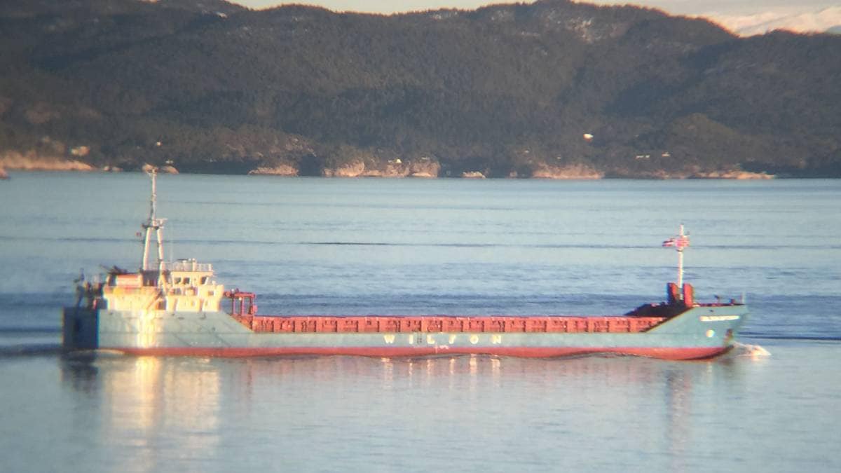 Skip drev mot land på Vestlandet: – Har kontroll