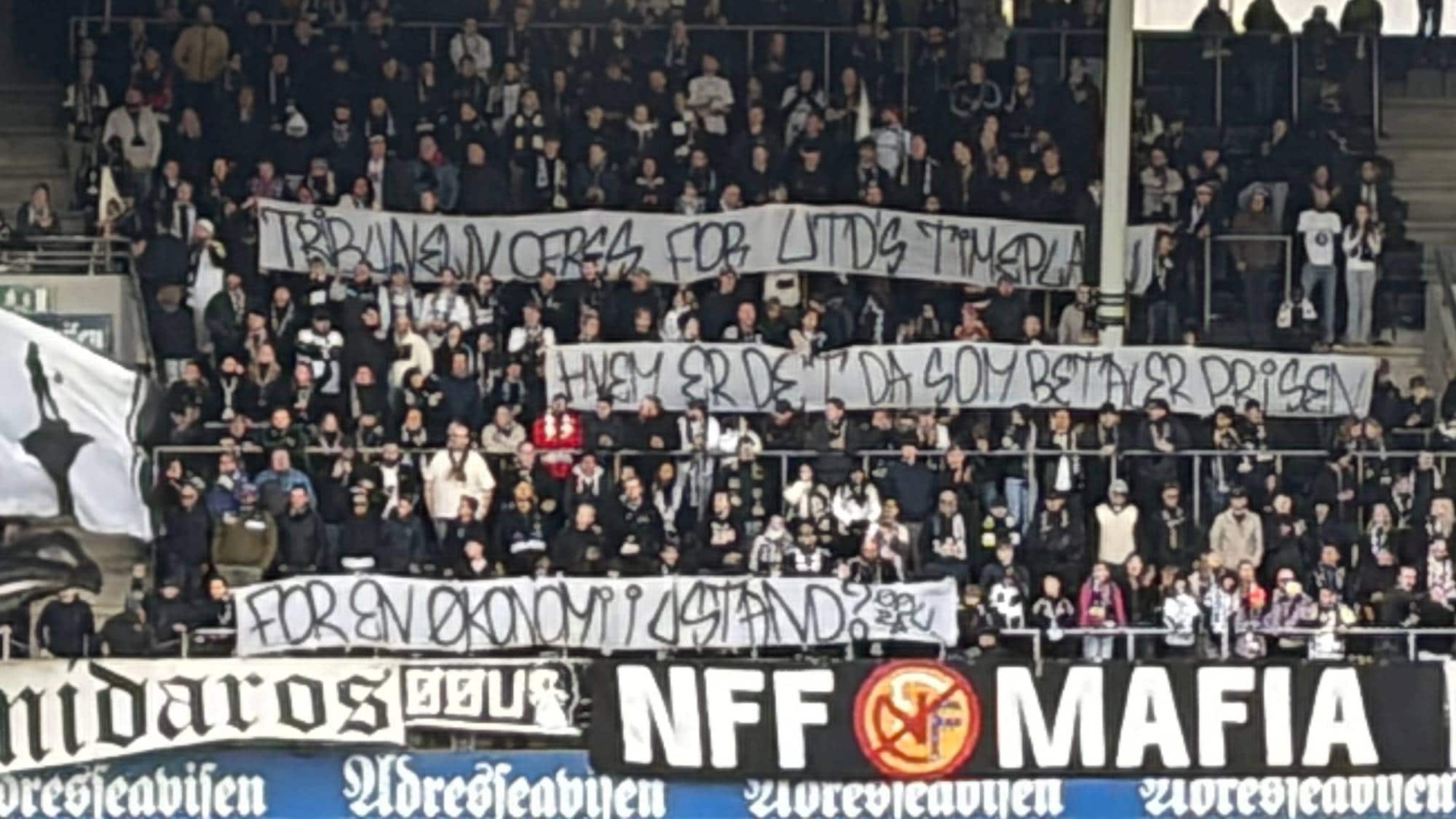 Banner fra Kjernen i protest mot Rosenborgs kamp mot Manchester united