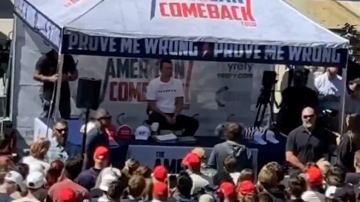 Høyreaktivisten Charlie Kirk skutt i USA