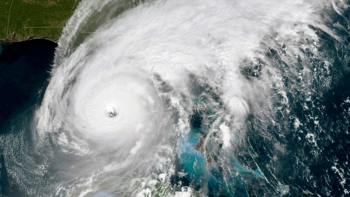 Orkanen «Ian» herjer Florida: Stormflo, styrtregn og strømbrudd