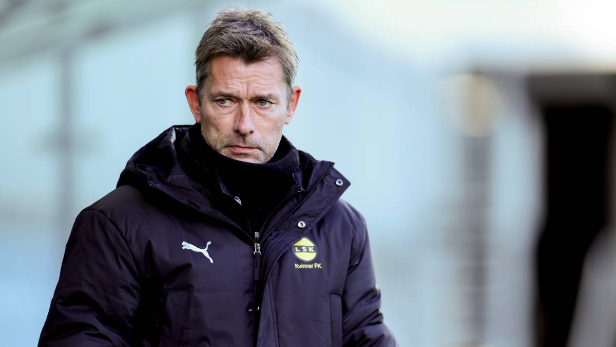 André Bergdølmo ferdig som hovedtrener i LSK Kvinner