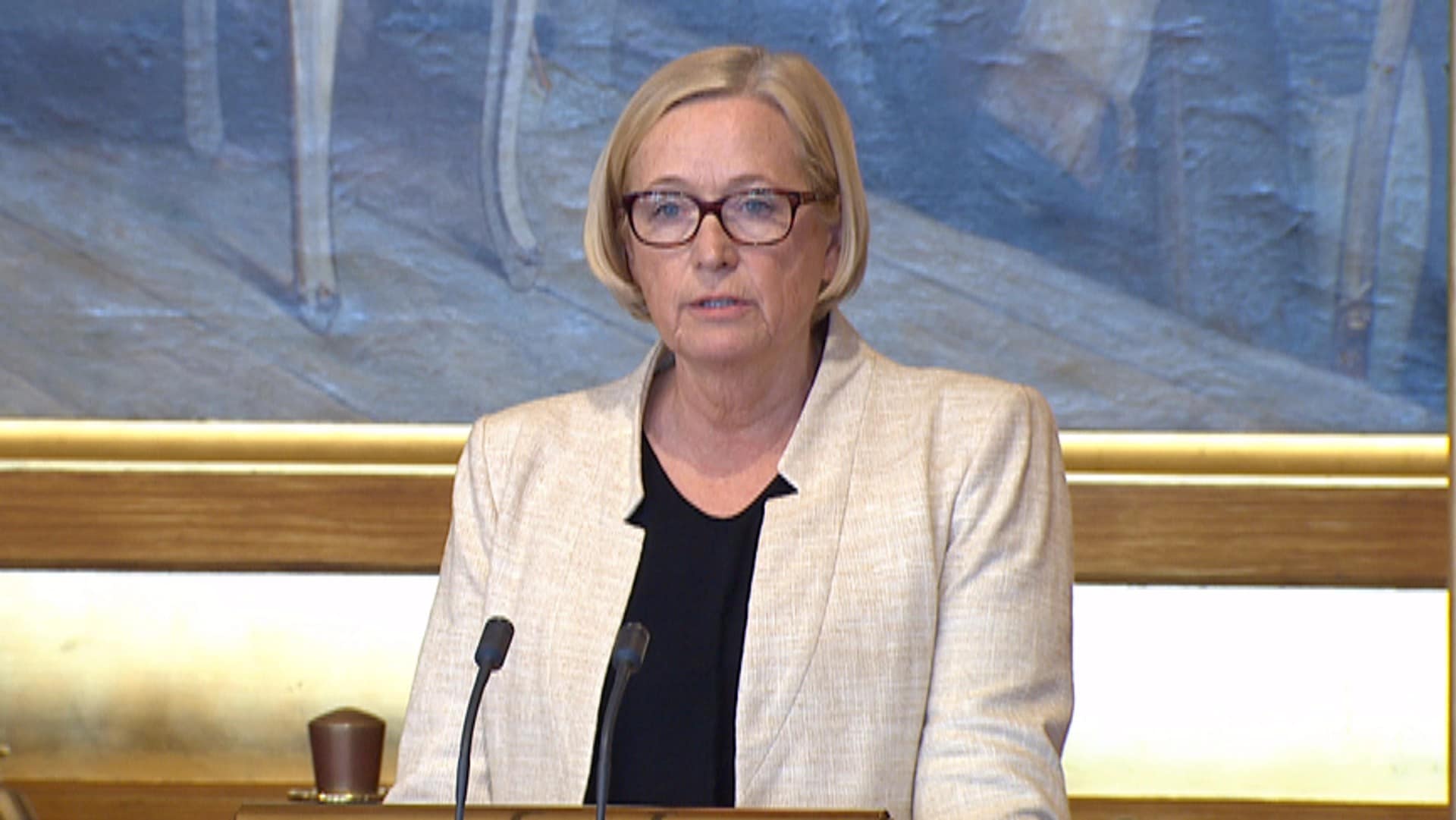 Senterpartiet fremmer mistillitsforslag mot Vidar Helgesen i ulvesaken