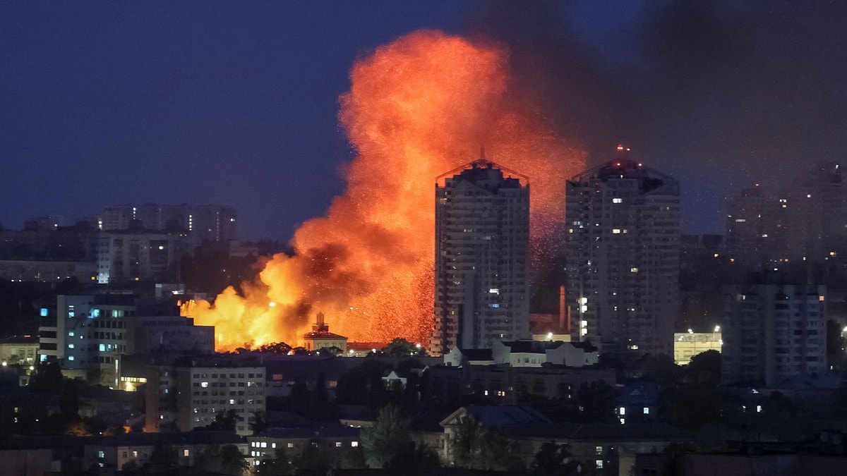 Fire drept og 20 skadet i russisk angrep mot Kyiv