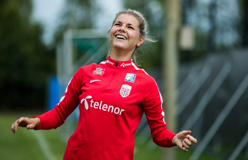 Andrine Hegerberg møtte Sjögren: – Ville si at jeg aldri har sagt nei til landslaget