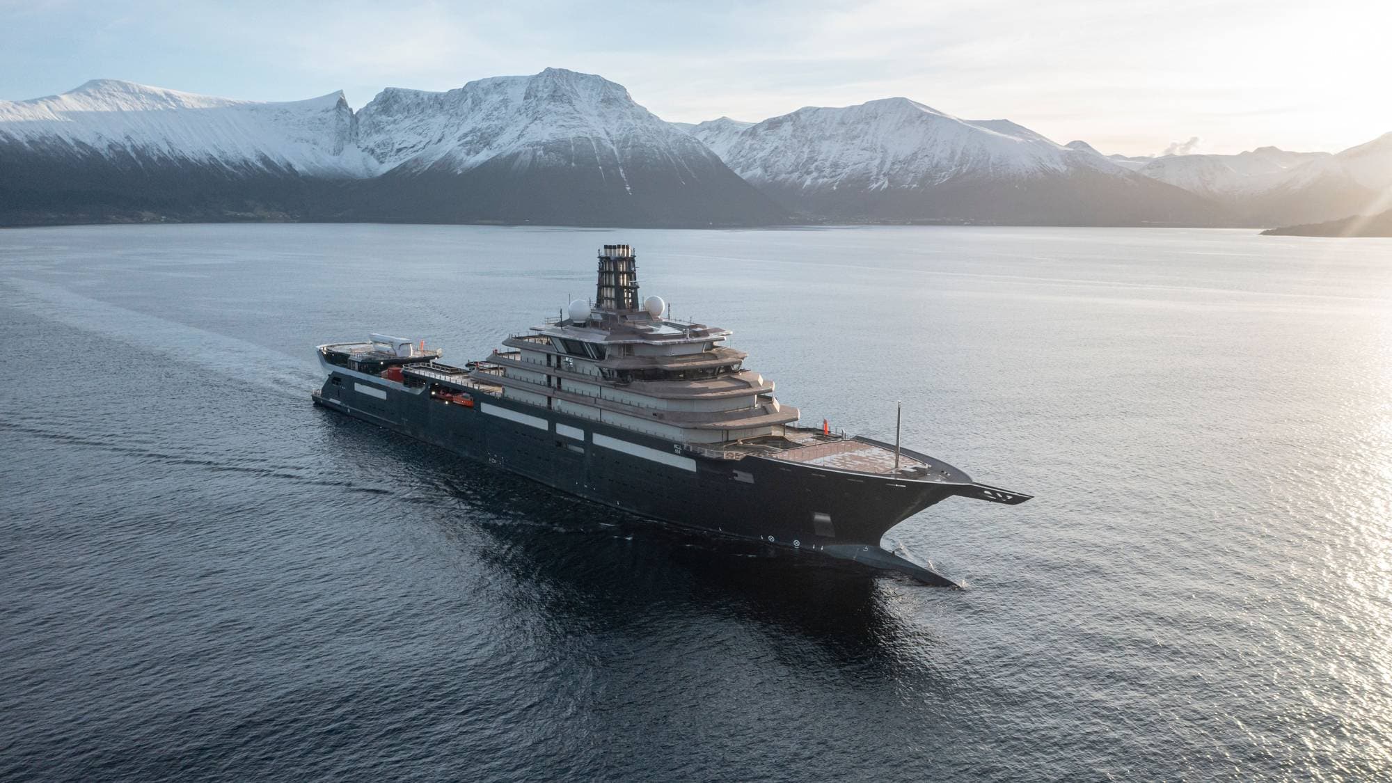 REV Ocean: Slik ser luksusyachten og forskningsskipet til Kjell Inge ...