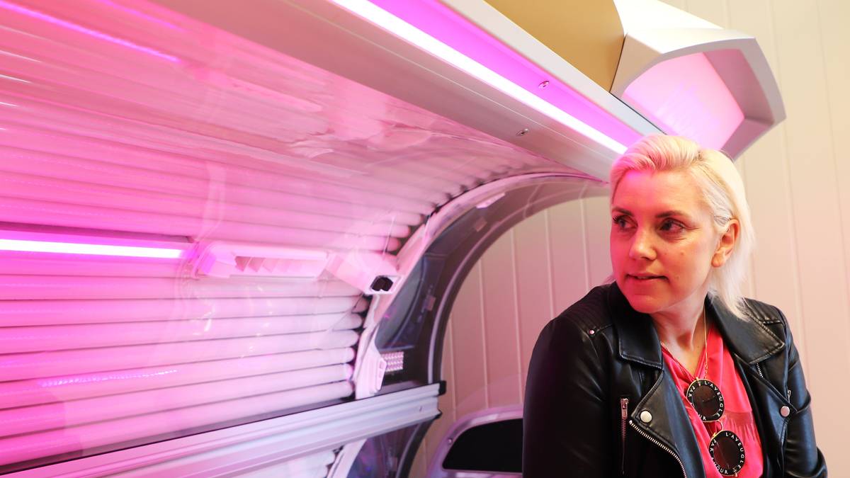 Hilde tok sol nesten hver dag i ti år – kan bli strengere regler