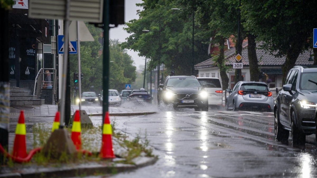 Gult farevarsel for nedbør på Østlandet: – Utfordrende kjøreforhold