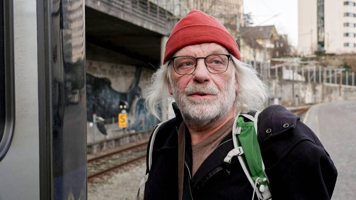 Emil (71) har slutta å ta toget – over halvparten av avgangane innstilte