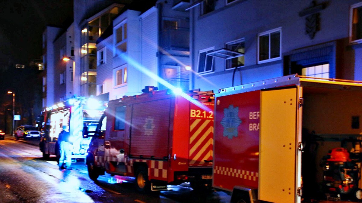 Brann i leilegheitsbygg i Bergen