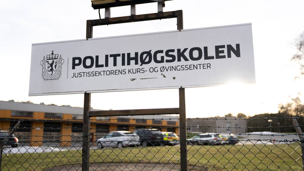 Rekordlav Andel Nyutdannede Politibetjenter I Fast Jobb Nrk Vestfold