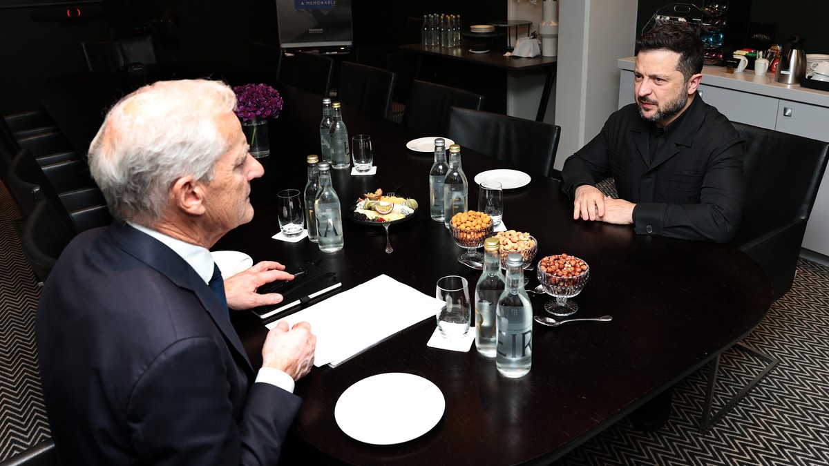 Støre og Zelenskyj i møte