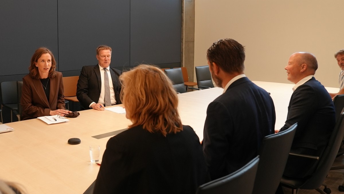 Møtte ministeren for å krevje meir politi i gatene: – Framleis ueinige om ein del ting