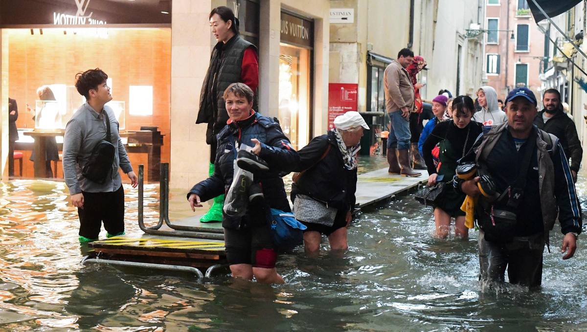 Condizioni meteorologiche estreme colpiscono l'Italia – NRK Urix – Notizie e documentari esteri