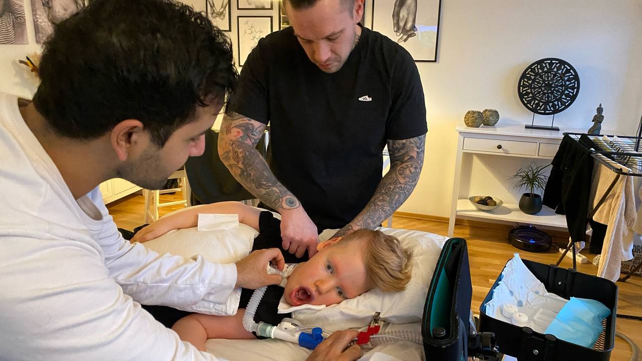 William (9) har en alvorlig muskelsykdom. Han får støtte av foreldre og BPA-assistenter 24 timer i døgnet.