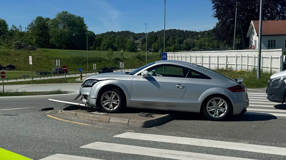To til sykehus etter ulykke i Grimstad
