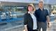 Foto: Astrid Krogh / Municipio de Alta La alcaldesa del municipio de Alta, Monica Nielsen, y el director municipal, Oddvar Konst, frente al ayuntamiento de Alta.
