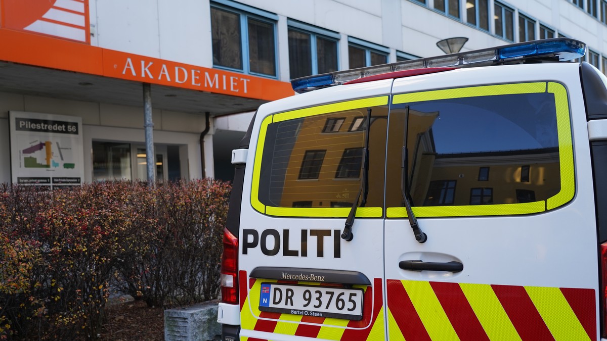 Tenåring slått med batong ved videregående skole i Oslo