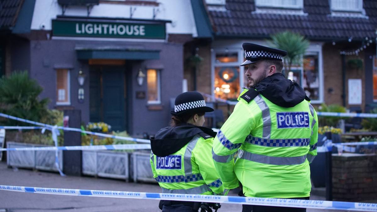 Woman killed and several injured in pub shooting near Liverpool – NRK Urix – Foreign News & Documentaries