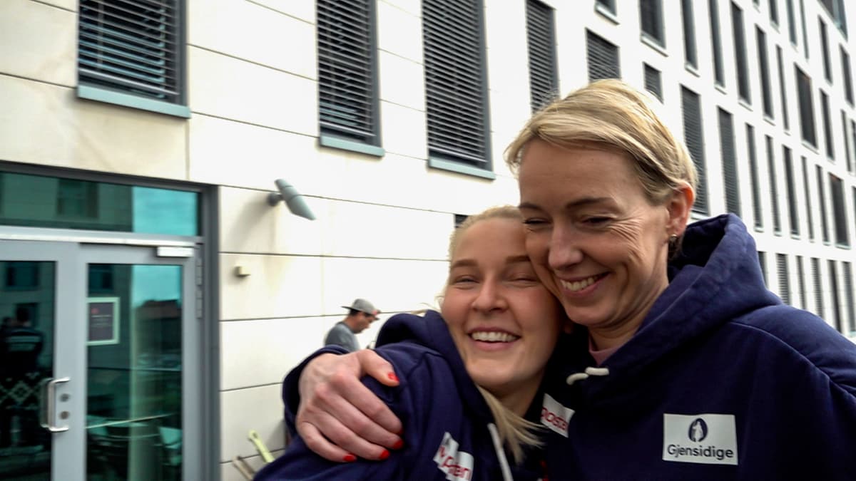 Her innser Lunde at lagvenninna er like gammel som karrieren hennes