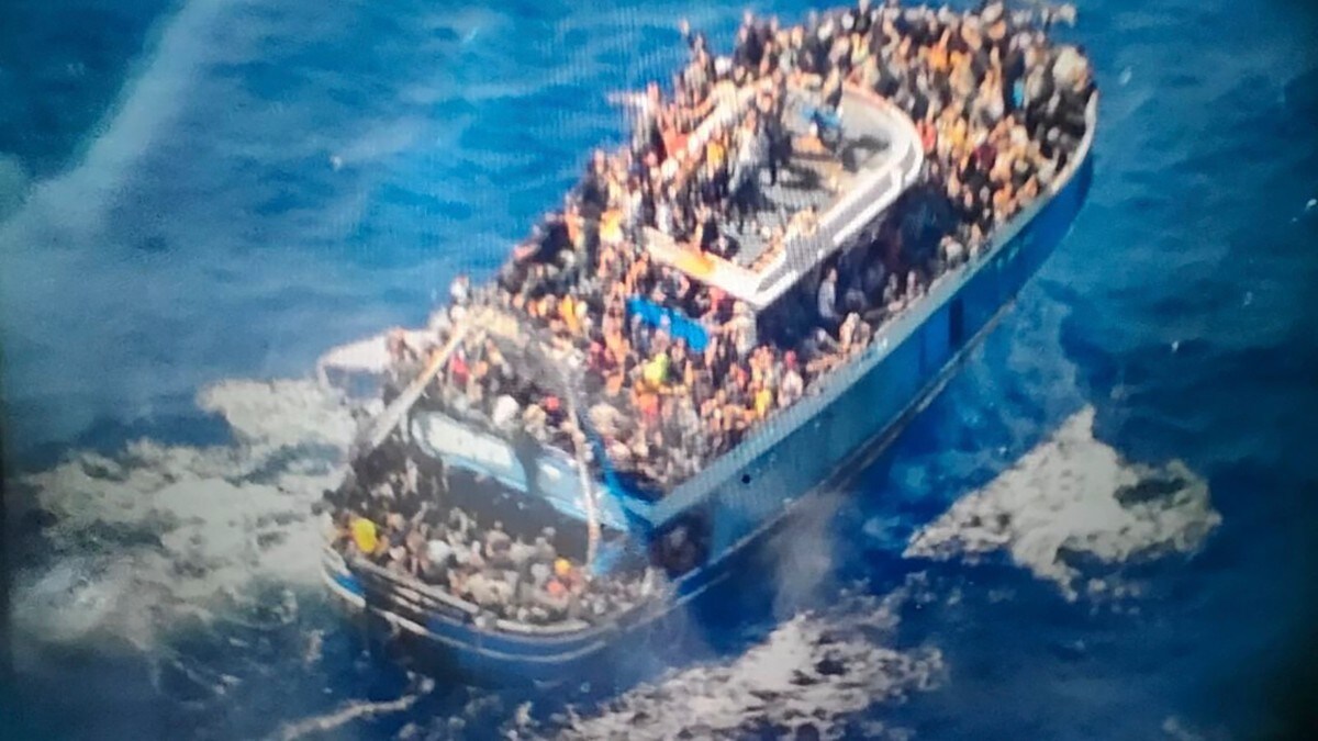 BBC: Skipsdata sår tvil om gresk kystvakts forklaring i migrantforliset i Hellas