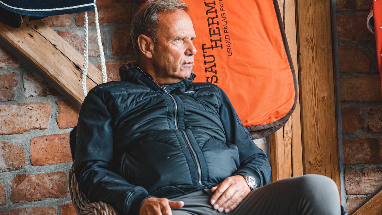 Geir Gulliksen heime hjå seg sjølv på Stall Gullik. 2021
