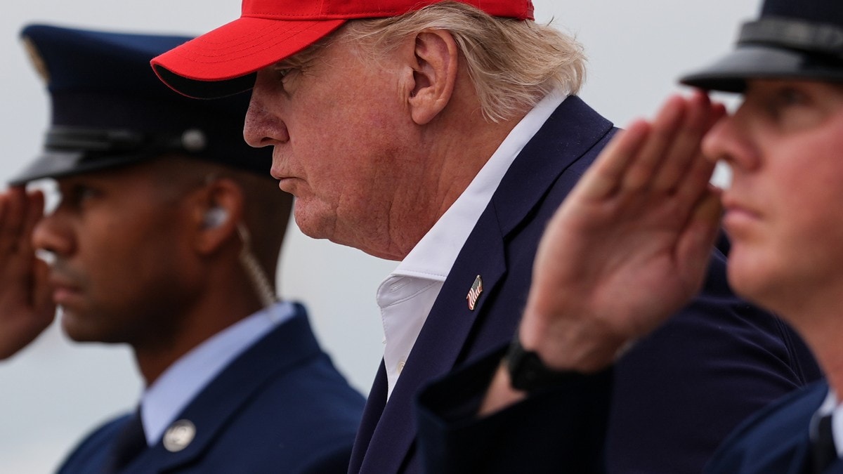 Trump truer Oman med militær handling ved hindring av Hormuz-avtale