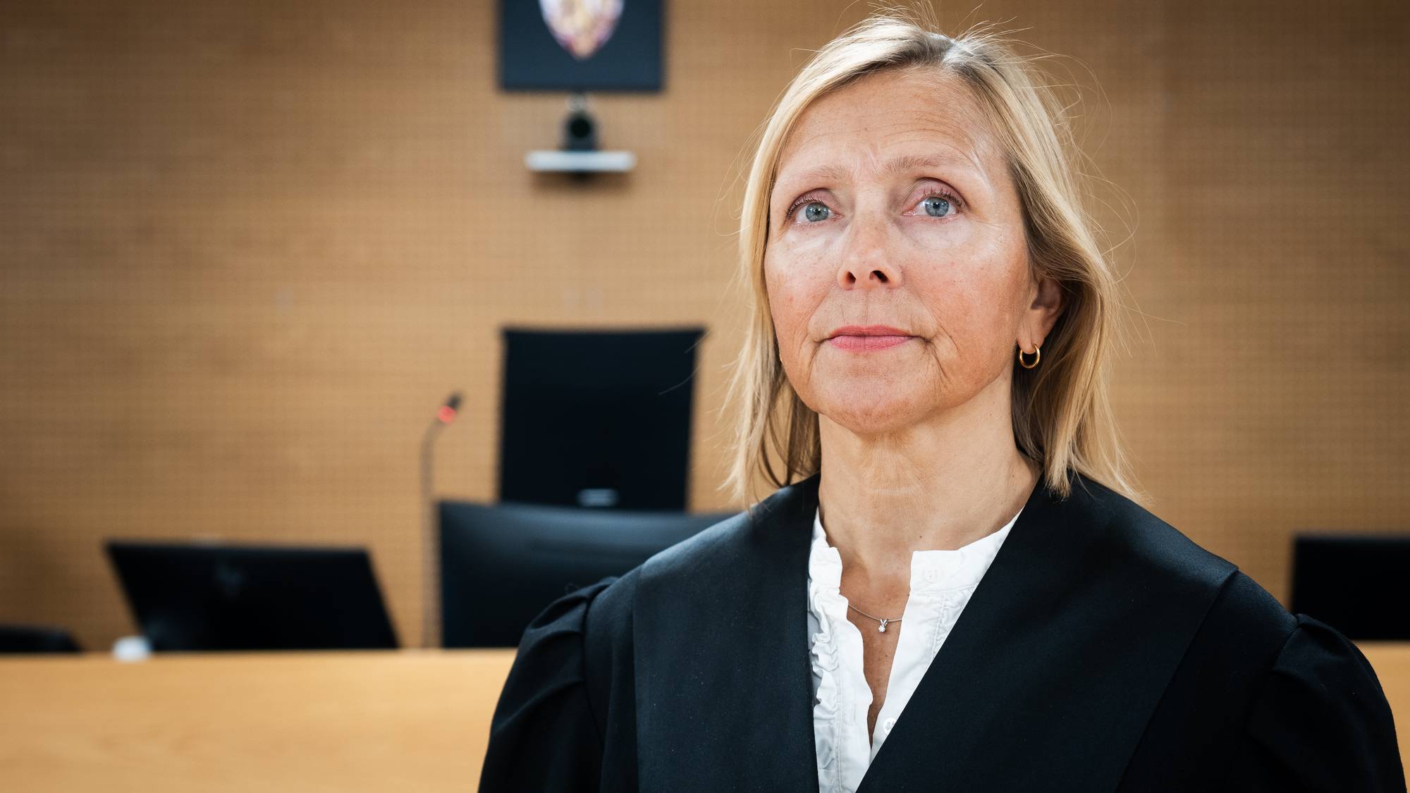 en person i dress (Bildebeskrivelsen er laget av en KI-tjeneste)
