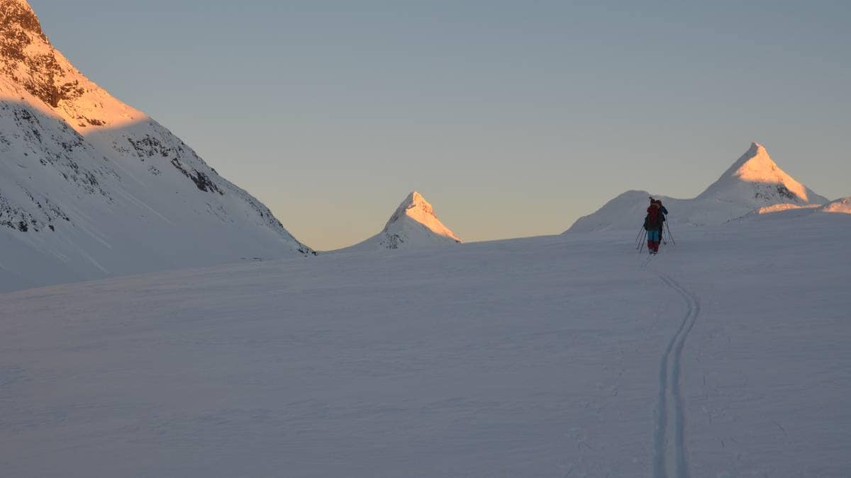 Betydelig skredfare i Nordland: Røde Kors ber folk holde seg i lavlandet