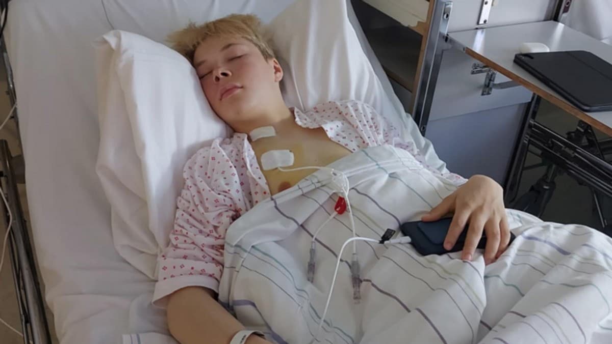 Lars Johan (17) har leukemi – nå er han tilbake på banen