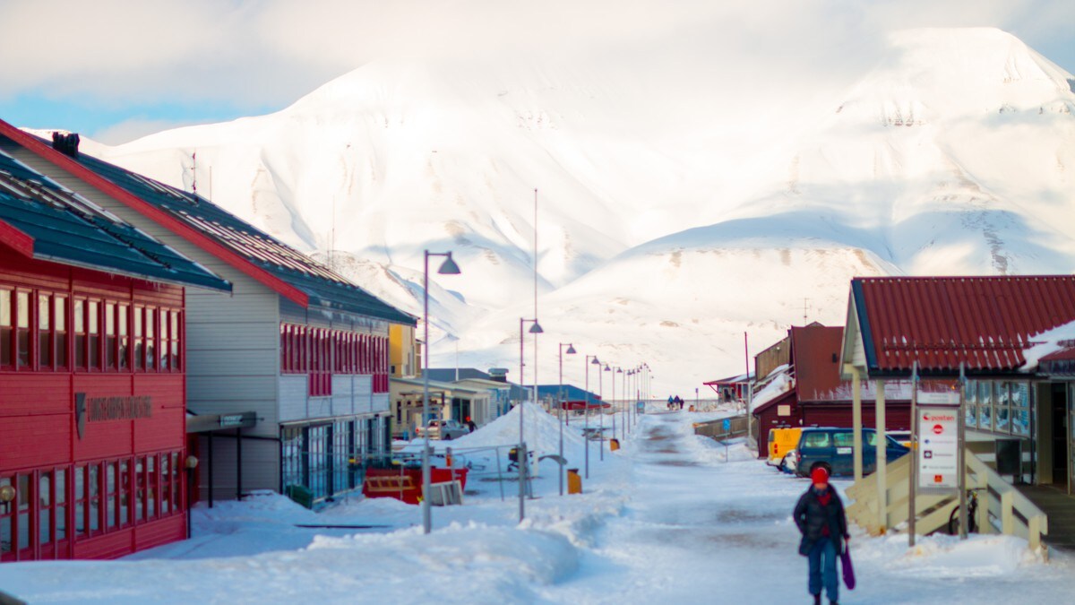 Hele Norge fryser – men Svalbard har sommertemperatur