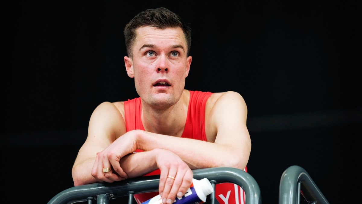 VM-drømmen knust for Filip Ingebrigtsen – sykdomstrøbbel bekymrer NRK-eksperter
