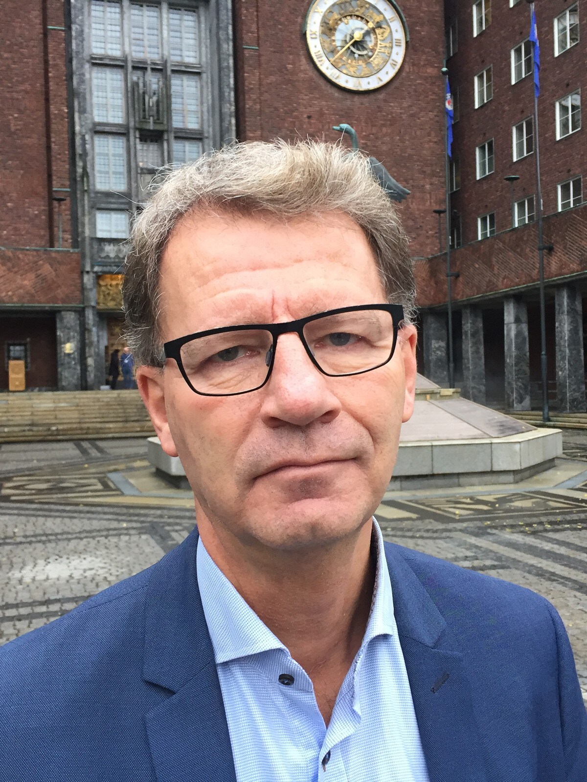 Forberedt på å punge ut 250 millioner – NRK Oslo og Viken Jubler over brille til 50.000 kroner – NRK Vestfold og