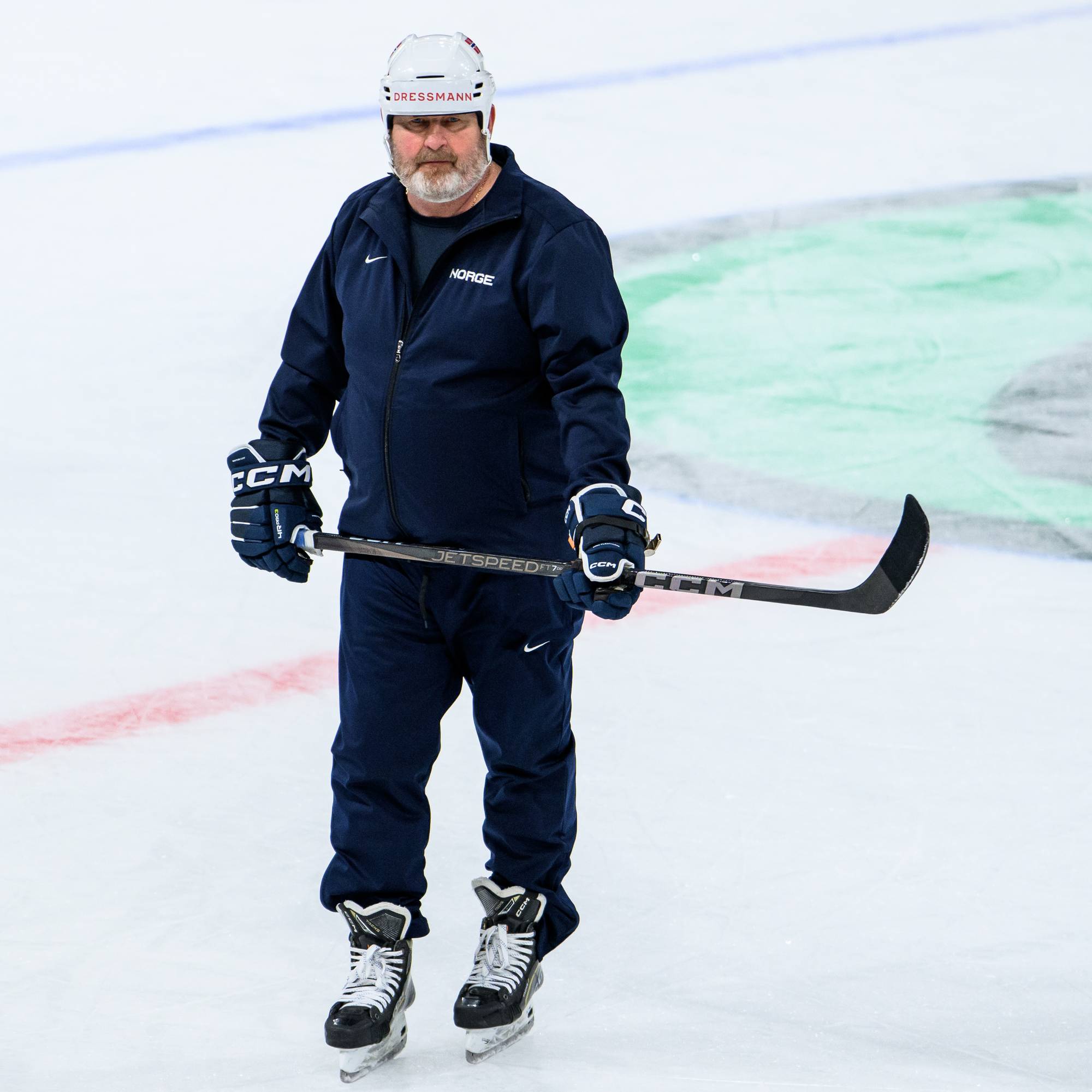 Petter Thoresen på isen under hockey-VM