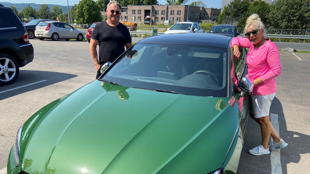 – Bilen måtte jo være grønn når kona er golfproff