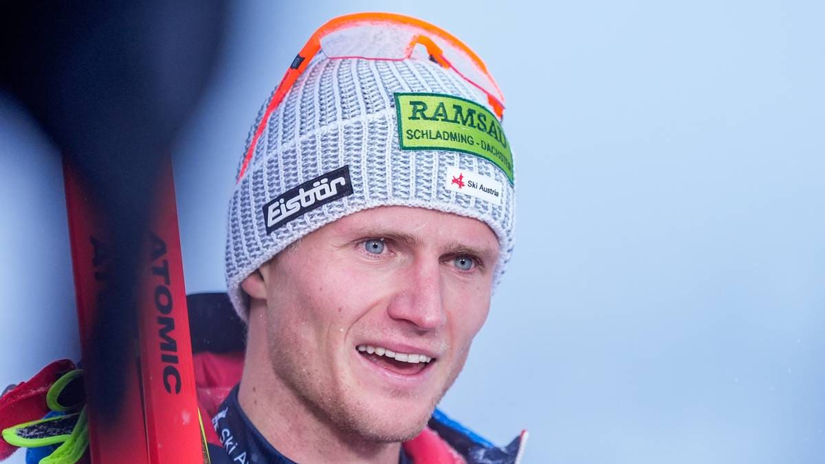 Hevder han så hoppjuks: – Folk puttet «tonnevis» av plastilin i undertøyet for å få større skritt