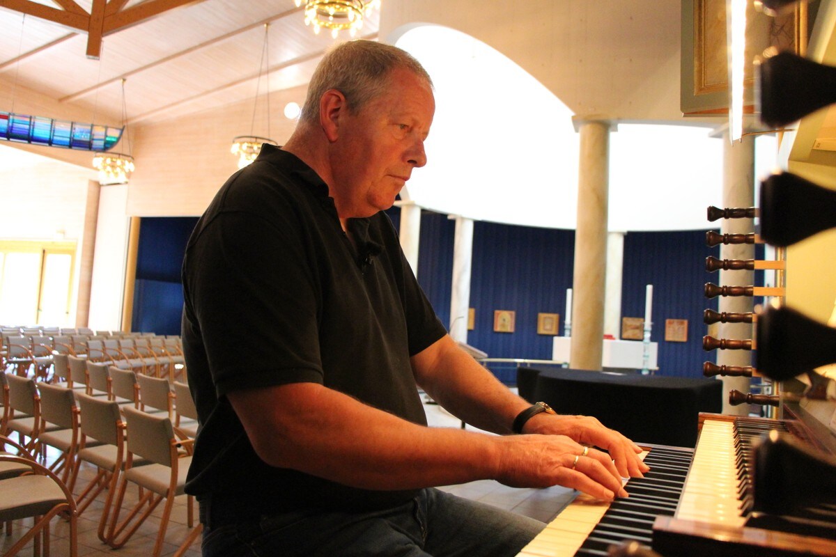 Nytt Liv For Organist Strom Stoppet Skjelving Nrk Innlandet Lokale Nyheter Tv Og Radio