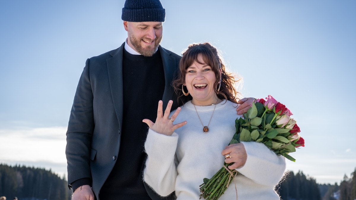 Maria og Rasmus sa «ja»: Gifta seg på drop-in på isen