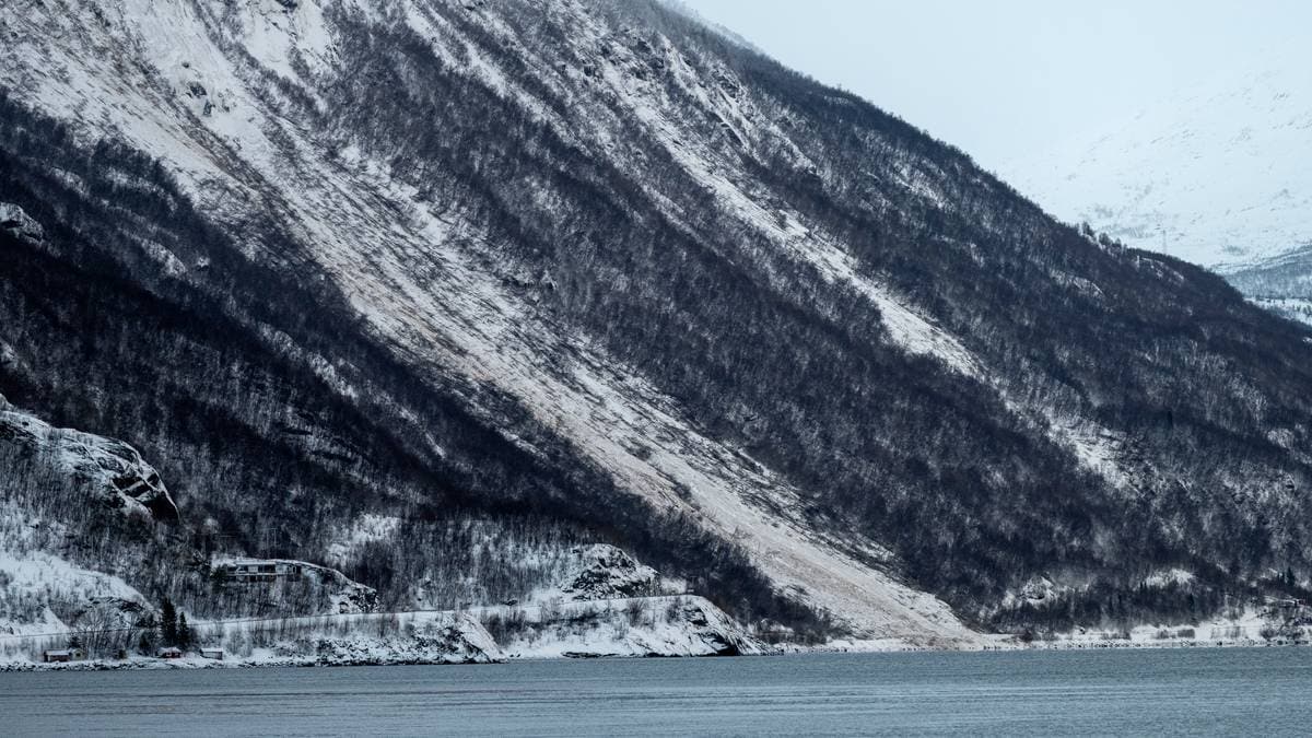 Barricades of Beisfjord in Narvik in anticipation of the storm – NRK Nordland