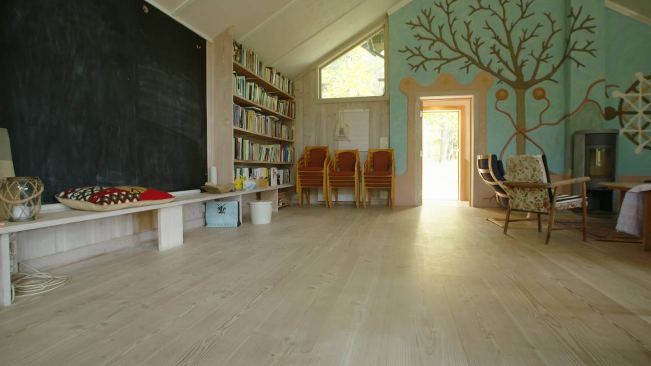 Oljemalte gulv og vegger av leire Gaia Oslo