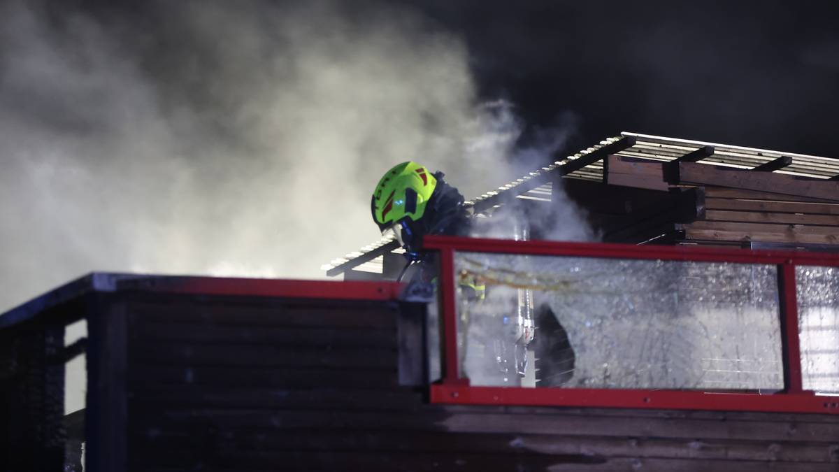 Brann i leilighetskompleks i Trondheim – ni personer er evakuert