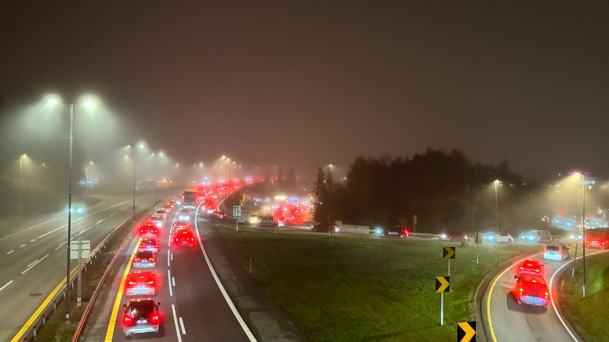 To kjedekollisjoner på E18