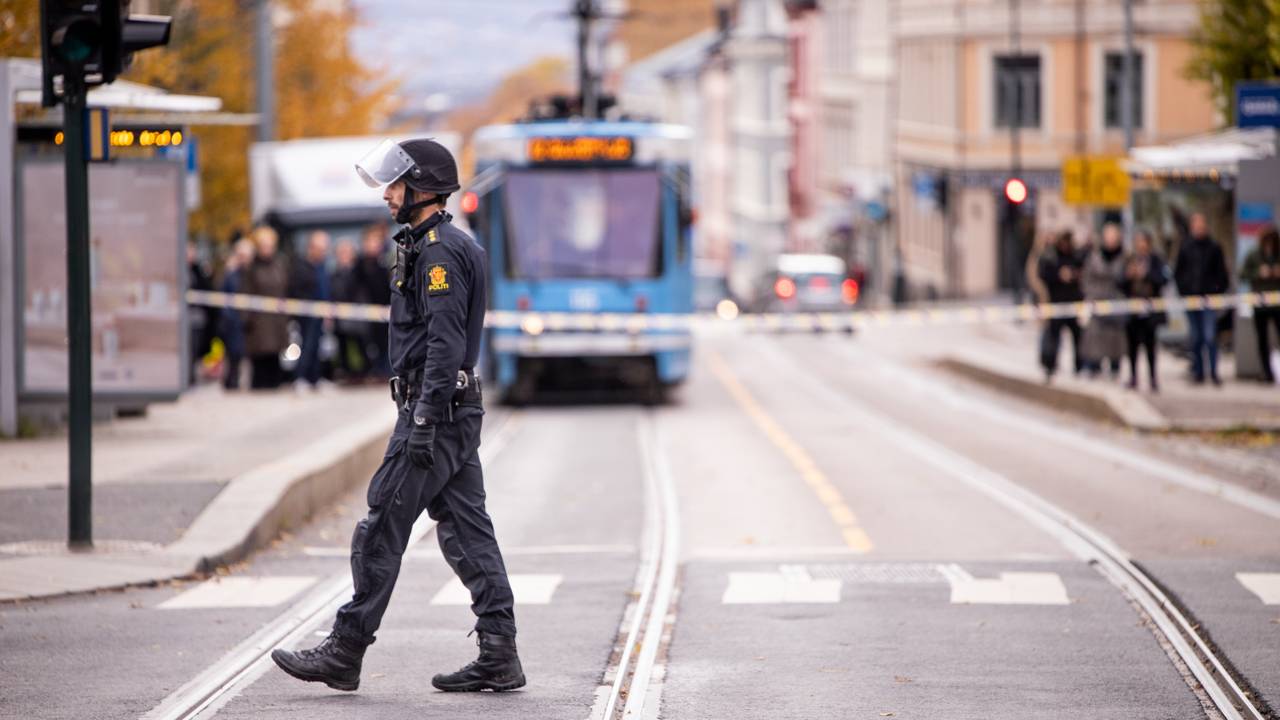 Hovedgata på Torshov ble stengt av etter ambulansekapringen.