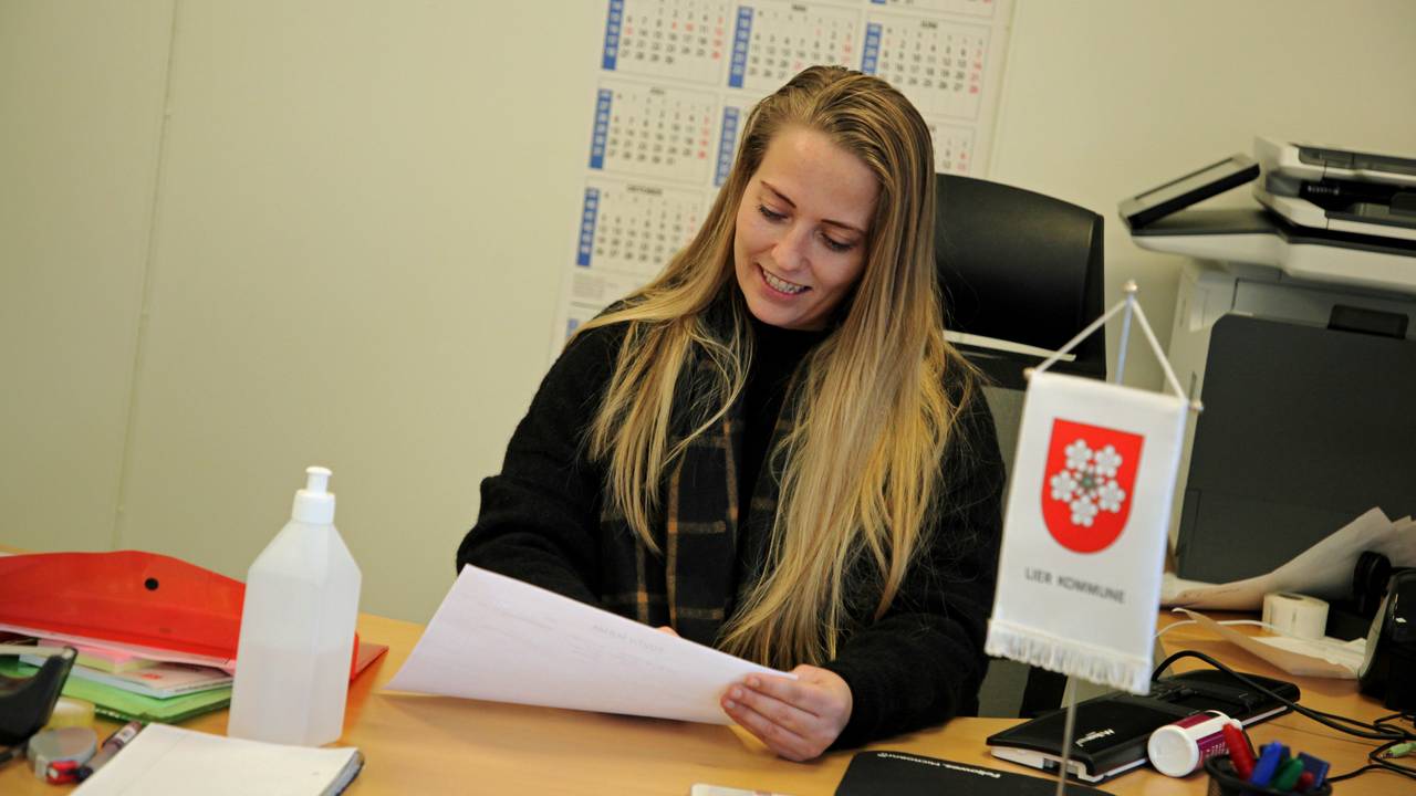 Martine på jobb i Lier kommune