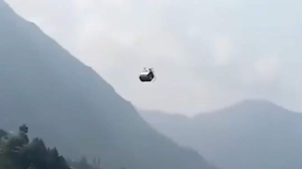 Rescue Operation Underway to Save Children Trapped in Cable Car in Pakistan