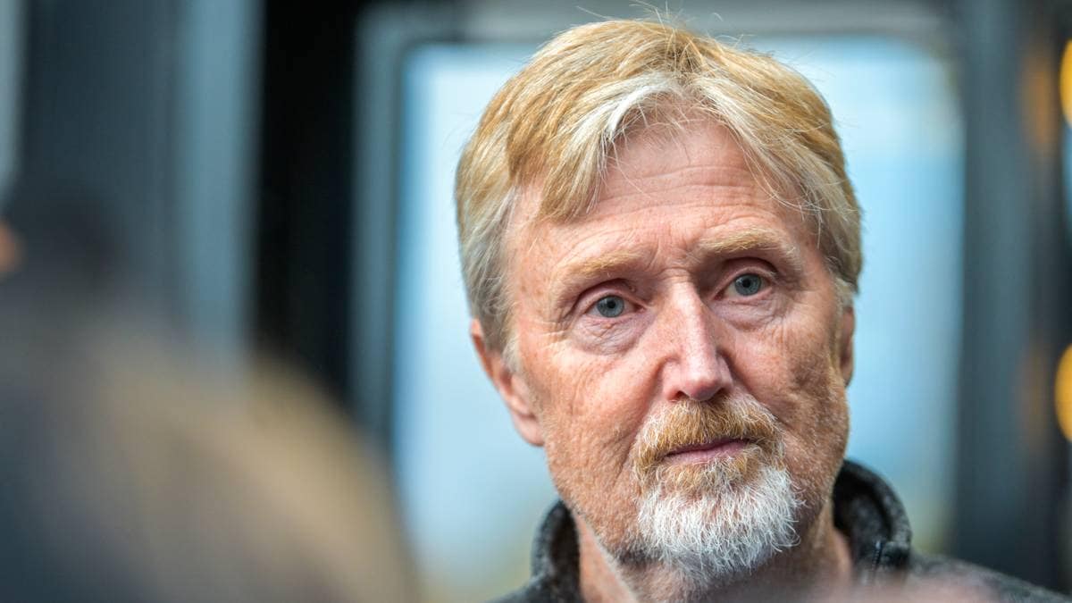 Sponsorer tror på hopperne – avventer granskingen