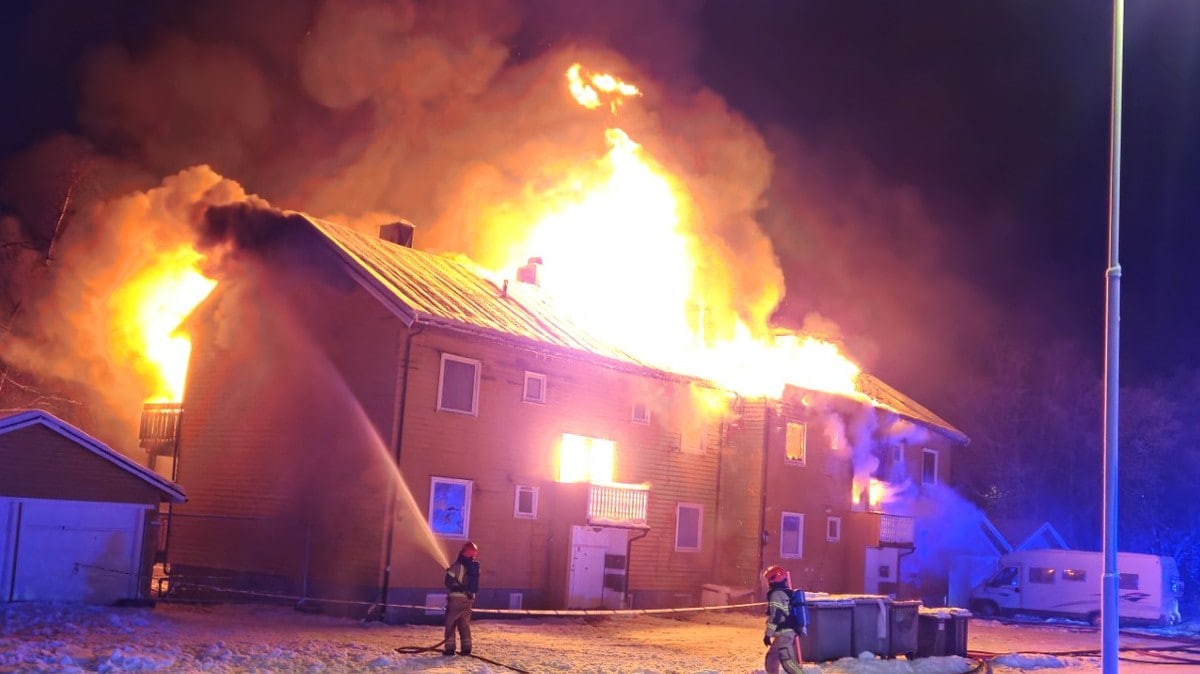 Fauske: Full fyr i leilighet, person varetektsfengslet