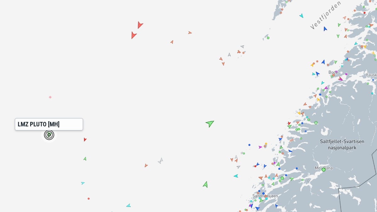 Skip i Norskehavet har sendt nødmelding