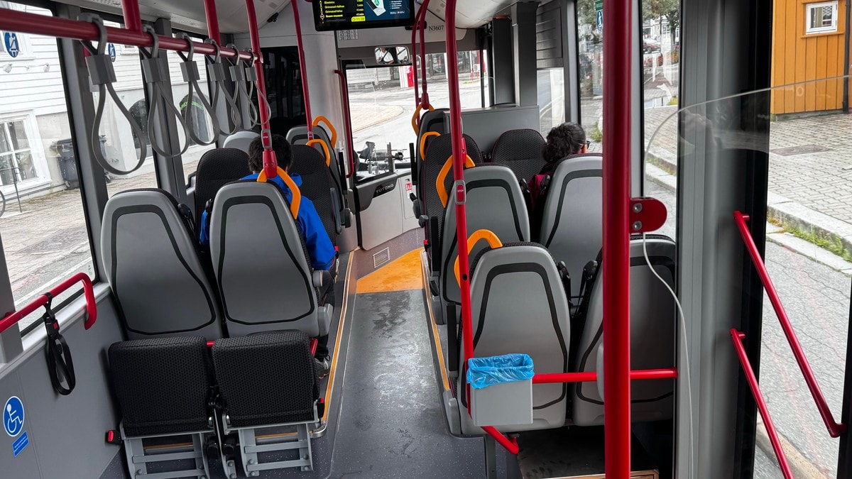 Gigantisk bussatsing i Agder: 100 nye elbusser overtok over natta