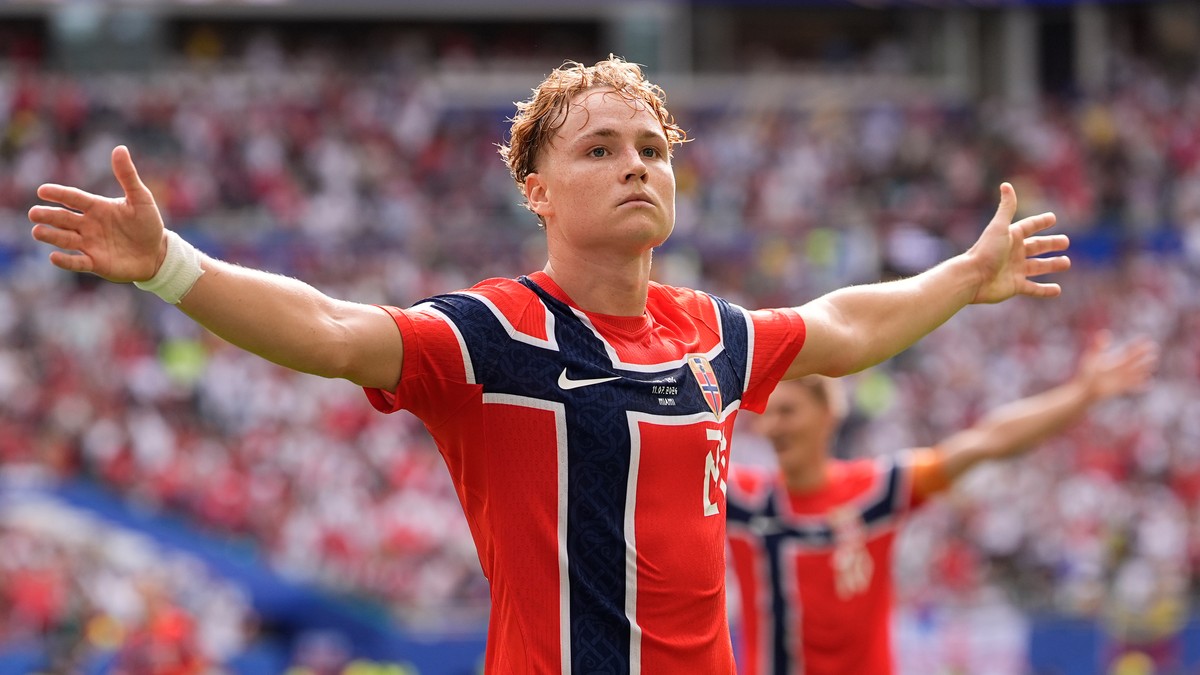 Schjelderup bytter til stjerneagent